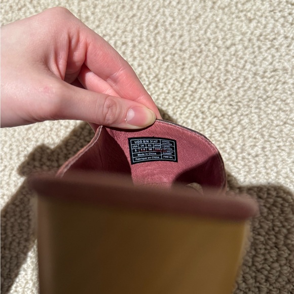 UGG Issa Mosaic Raspberry Clogs - Picture 6 of 6